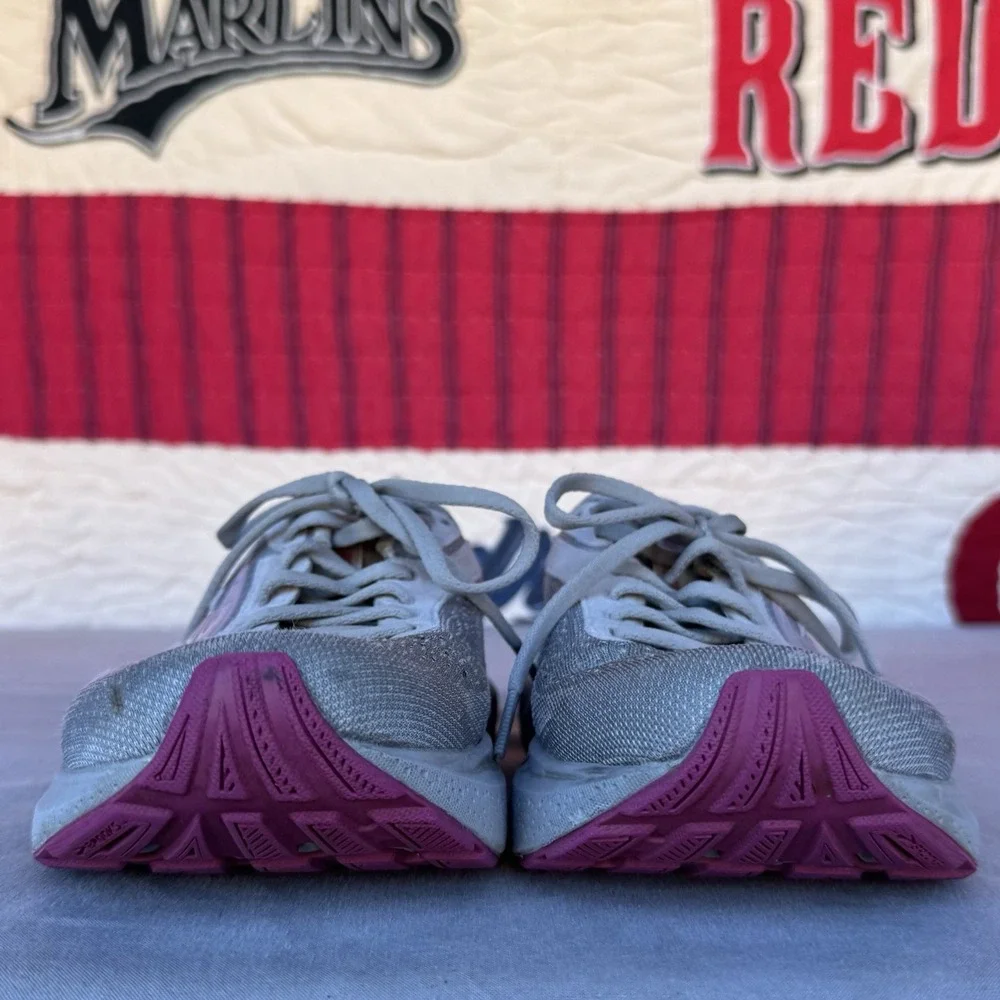 Size 5.5EE - Brooks Women Adrenaline GTS‎ 24 1204262E019 Gray Running Shoes
